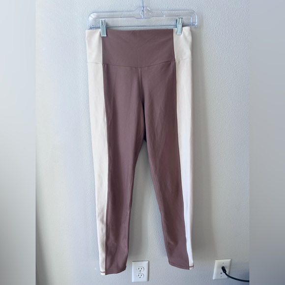 Abercrombie & Fitch YPB Curve Love Leggings. Women’s Size Large Long - Picture 1 of 3